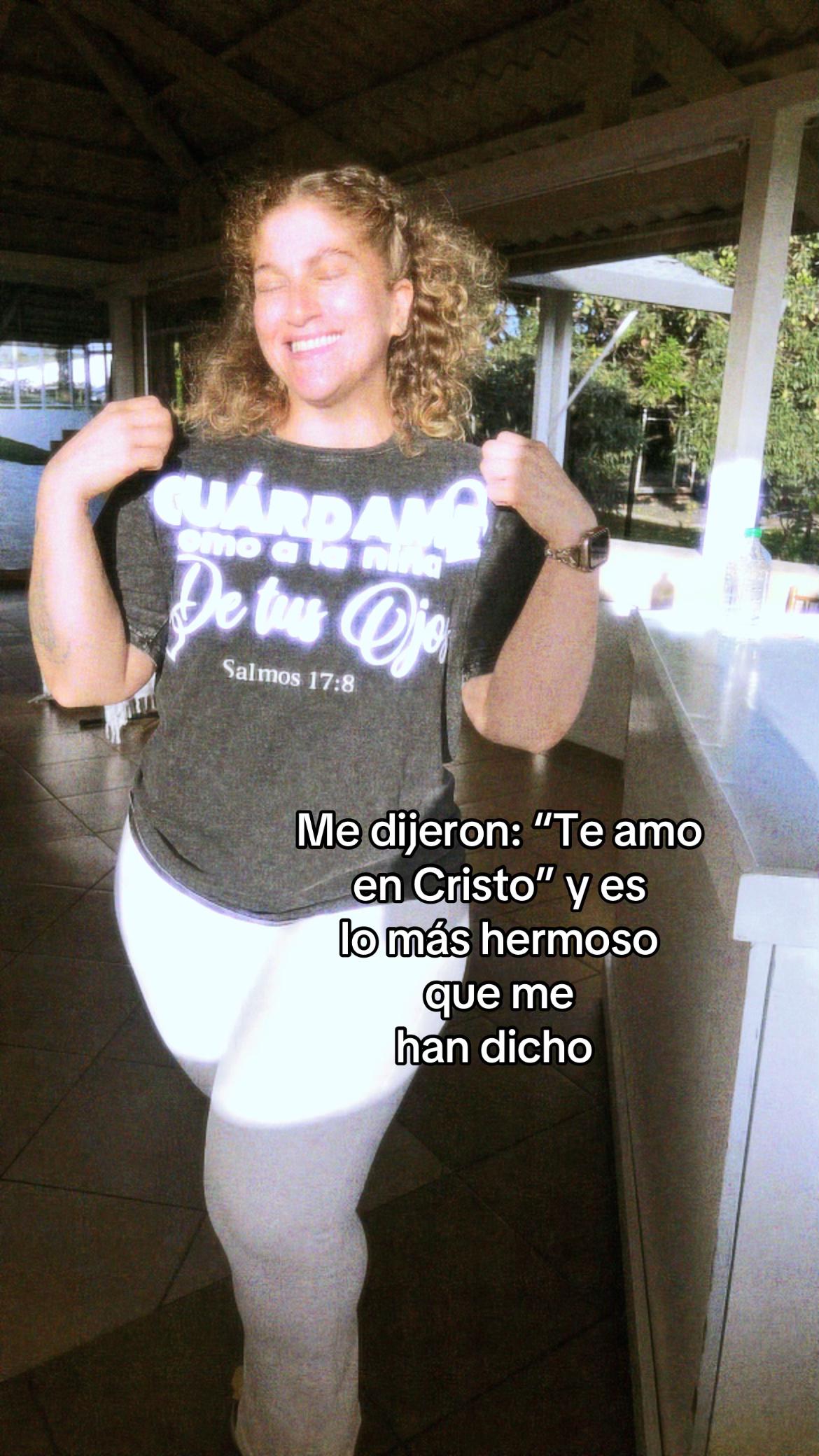 @Ana María