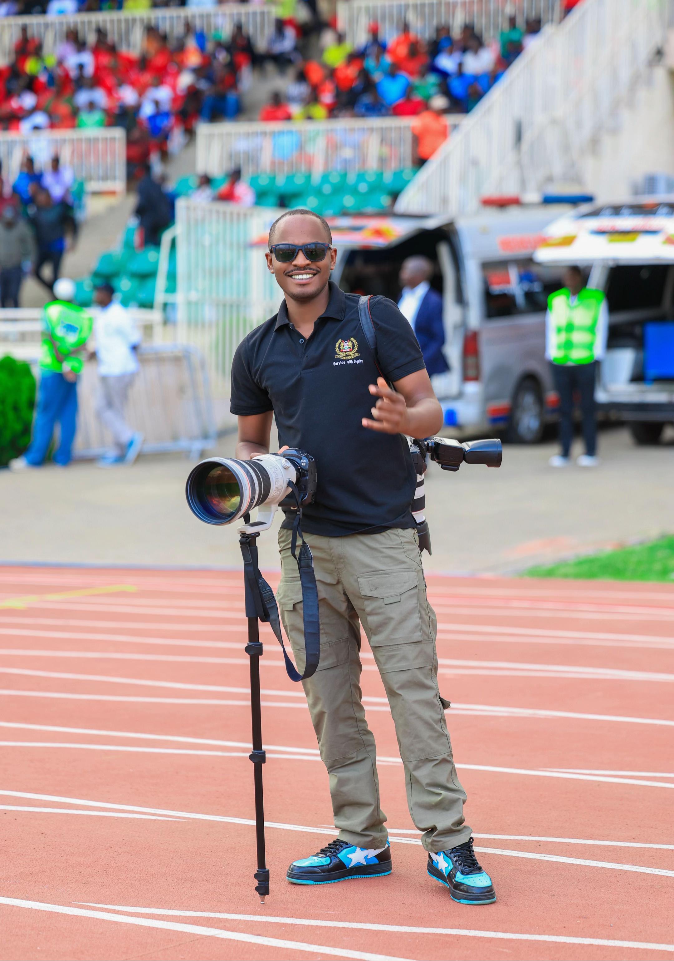 @Director Clamsy 📸