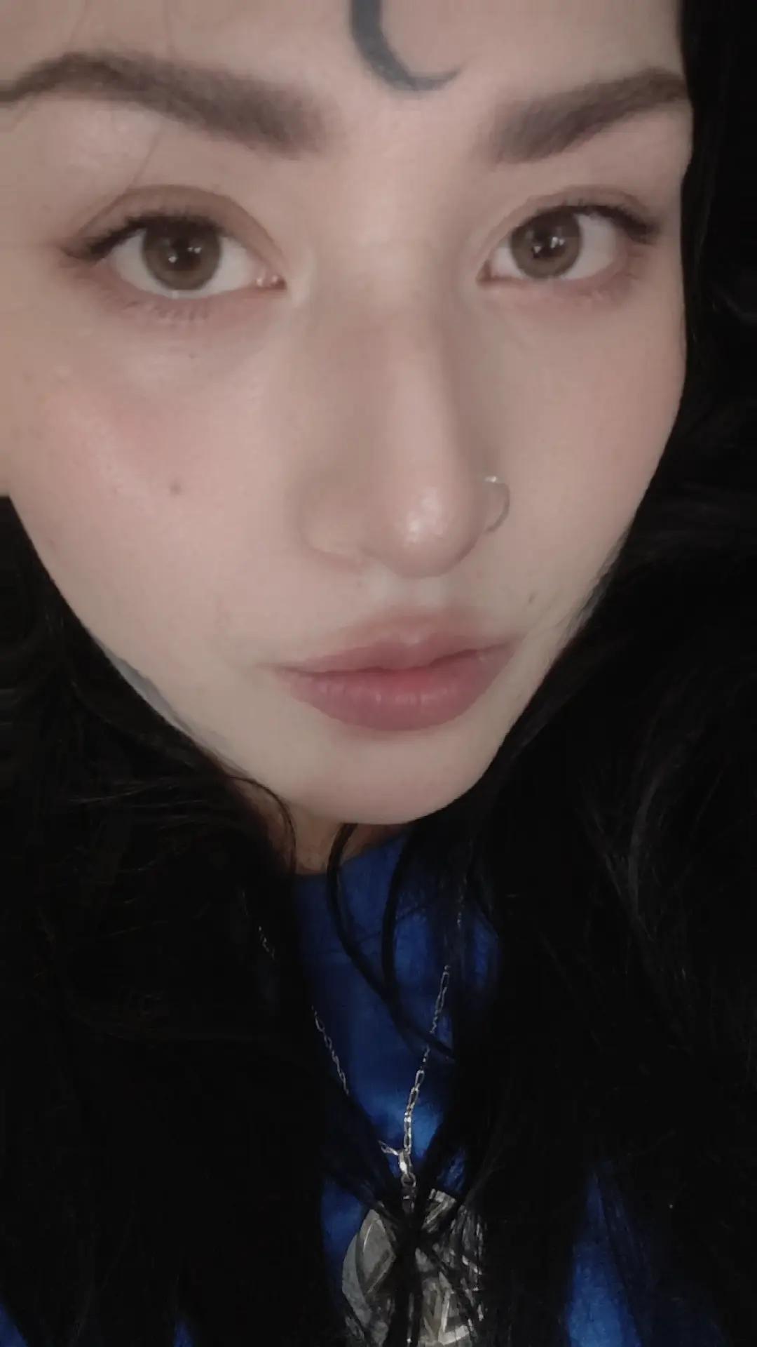 @L&iacute;nn 🔵