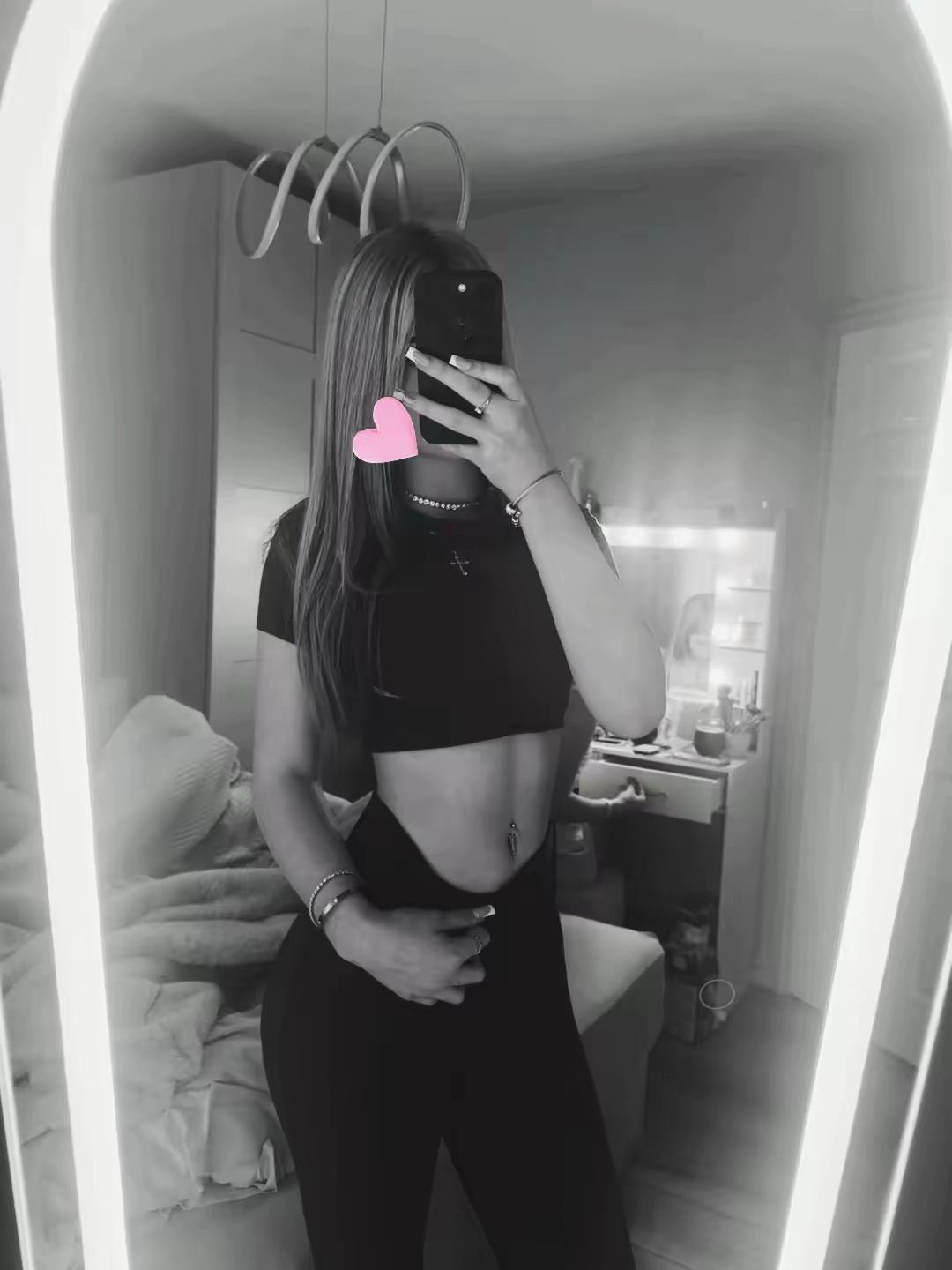 @izzy_xoxo