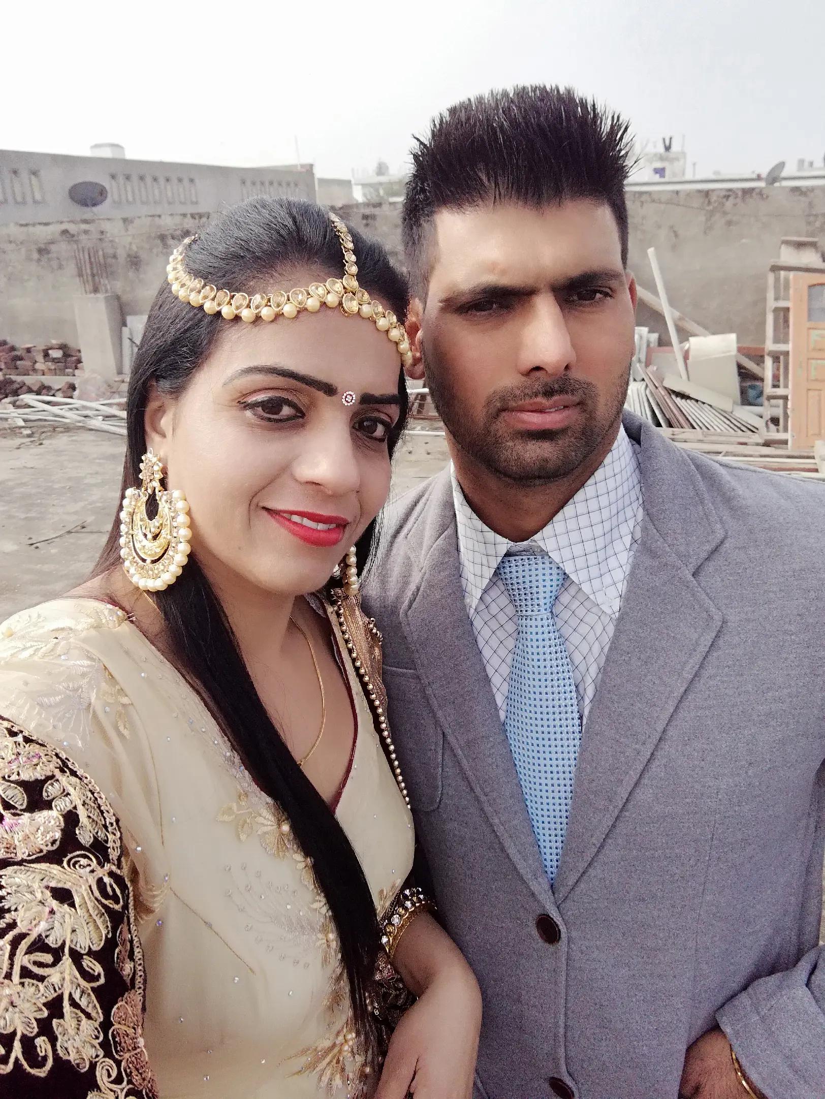 @banidhillon0