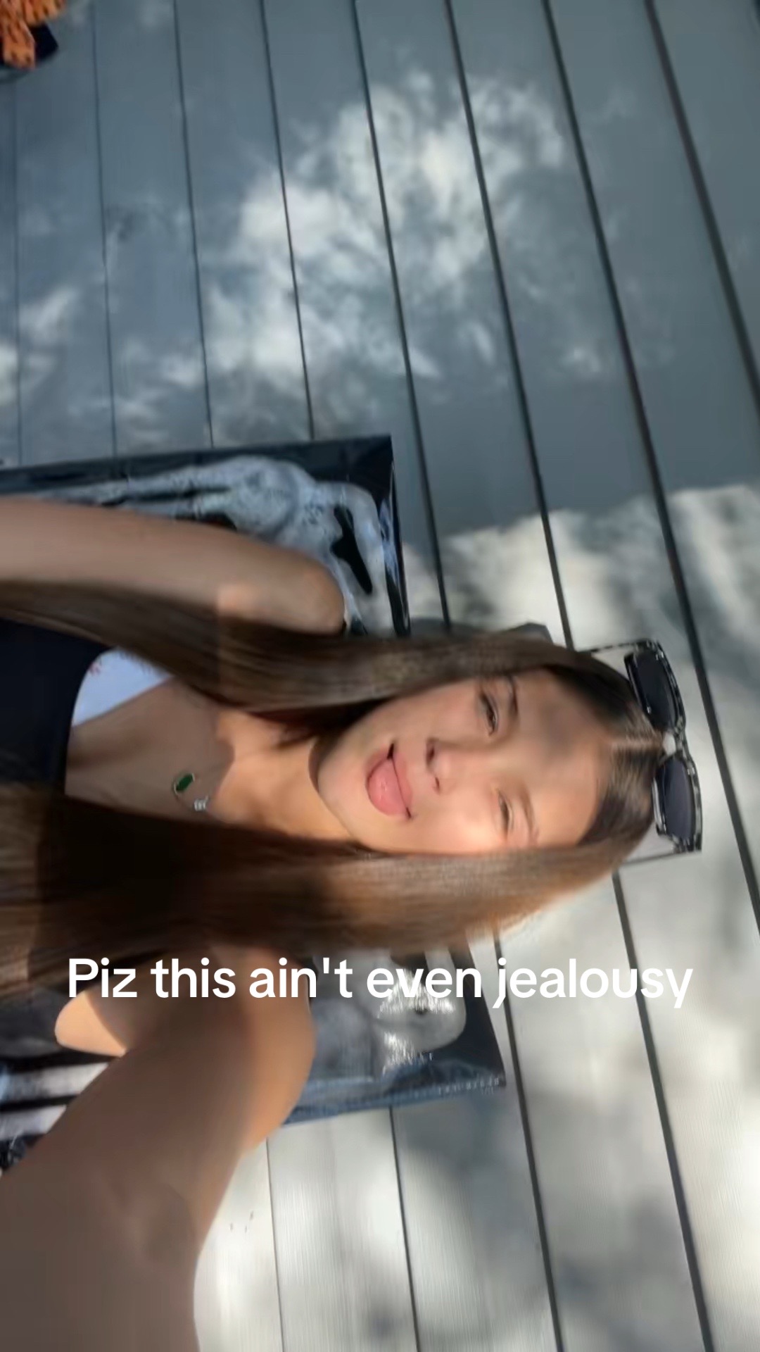 @Bella