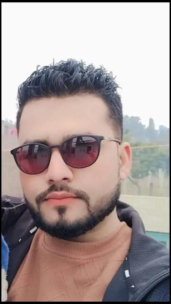 @Ismart_Raza
