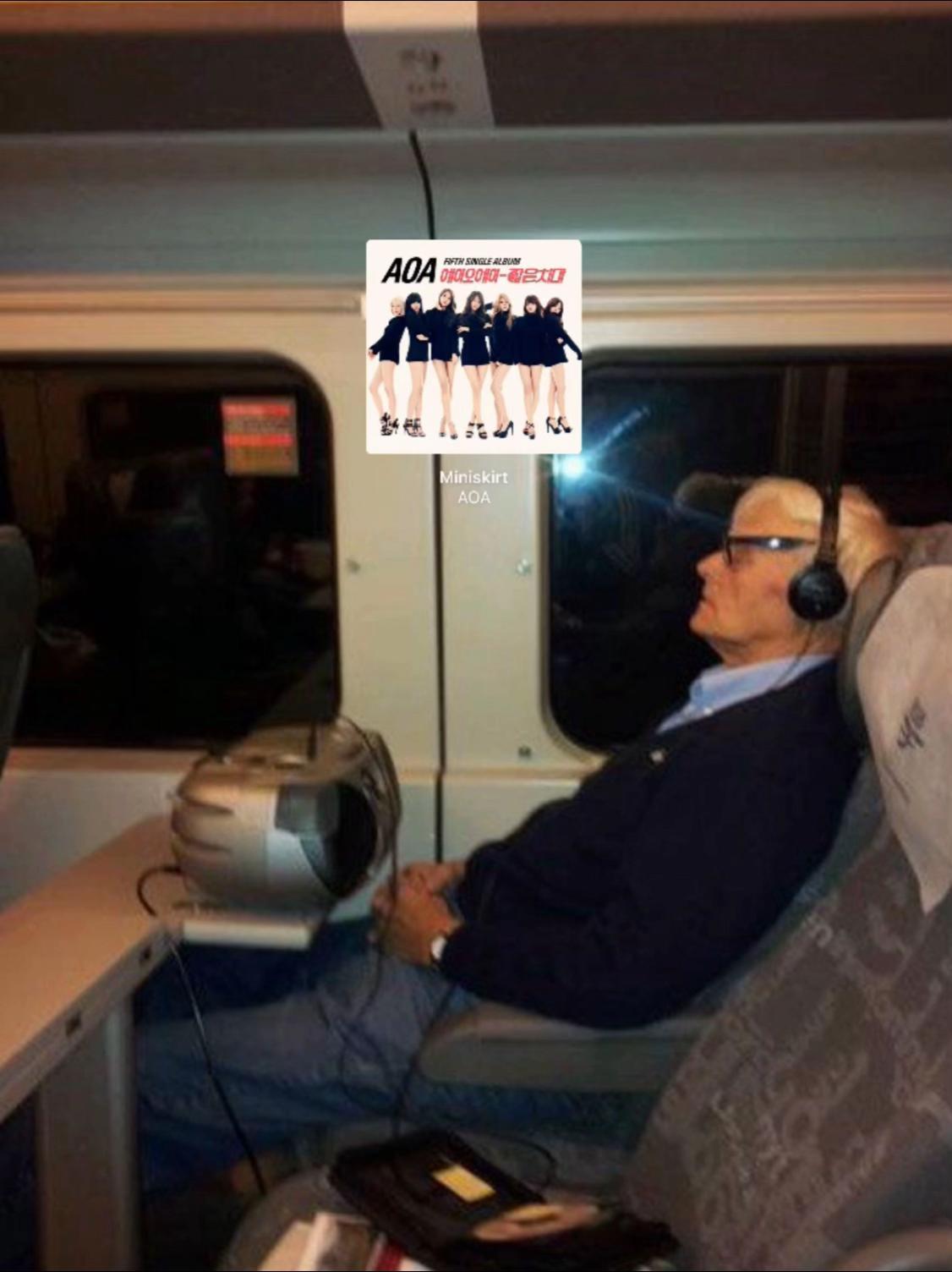 @🎧