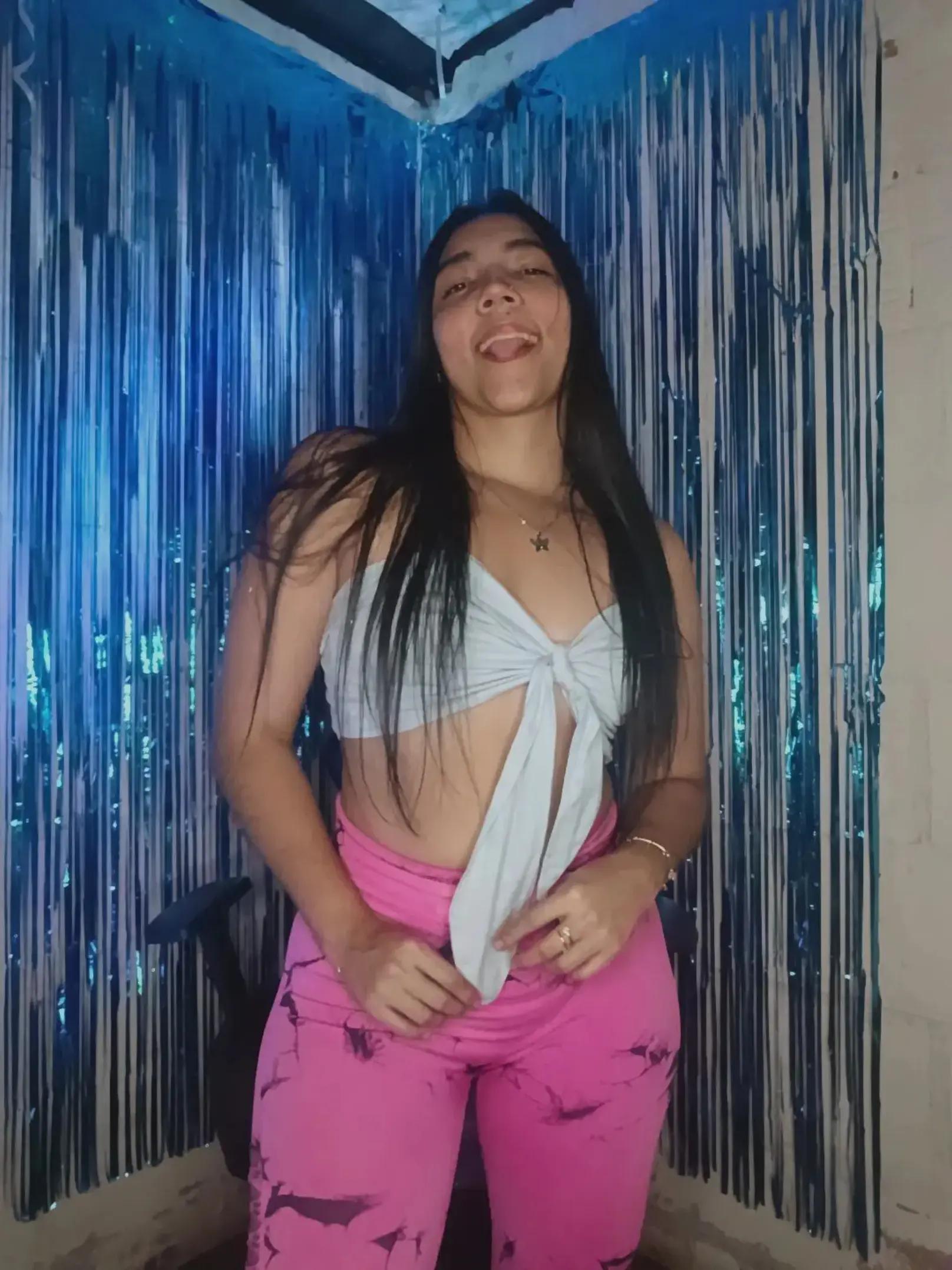 @CAMILA RODR&Iacute;GUEZ 🦋🧸🌻