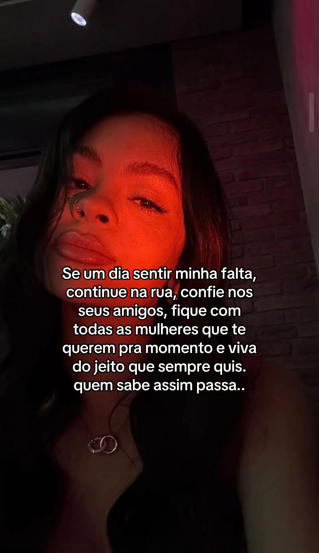 @Victória Nogueira