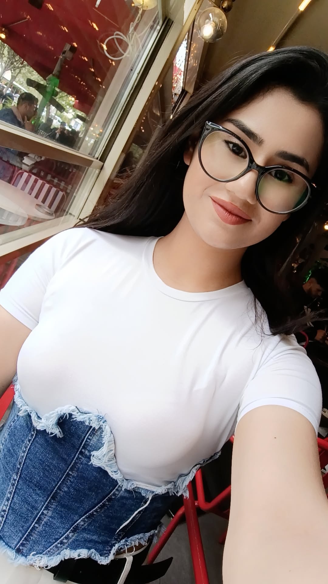 @Azra G&uuml;neş