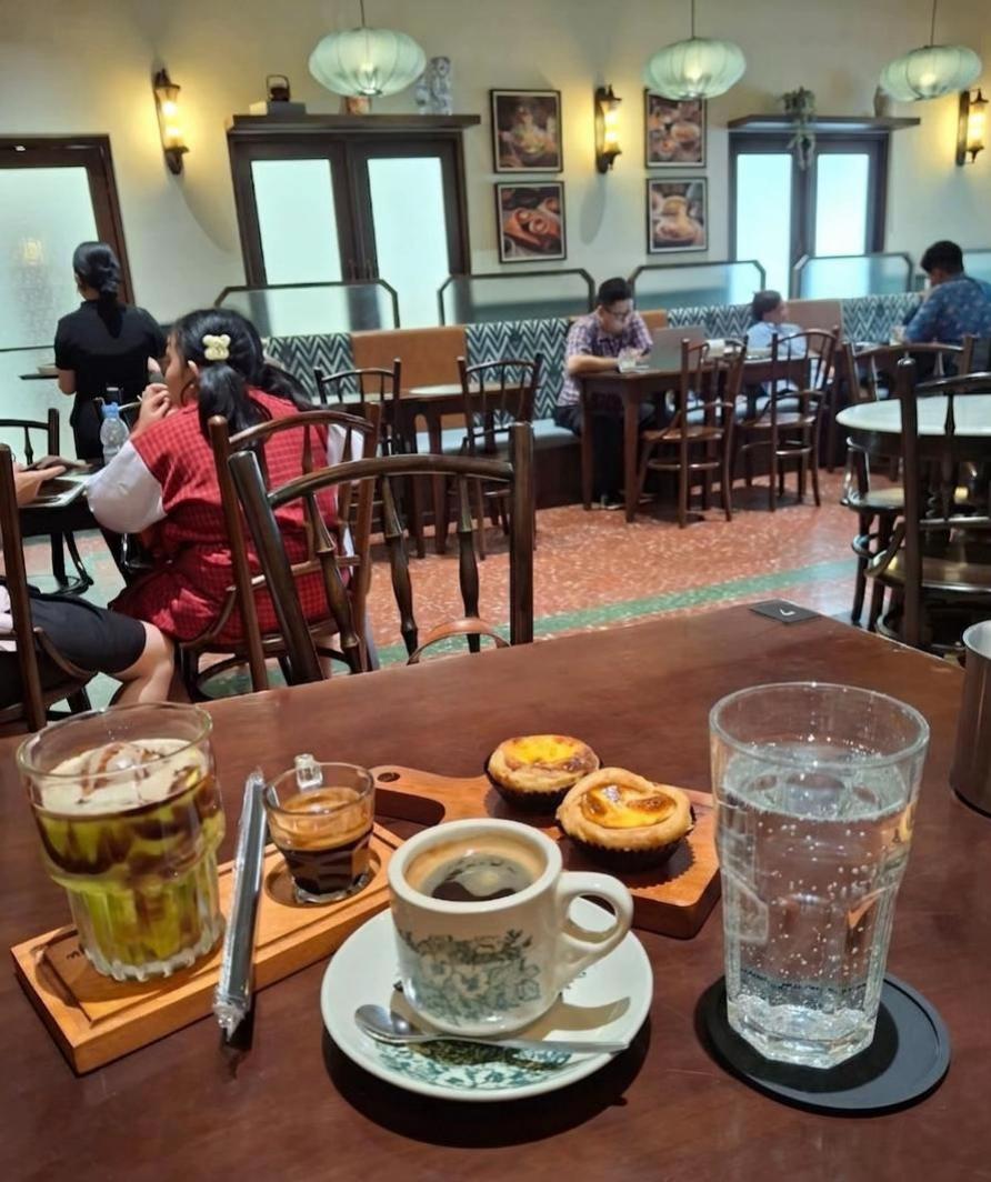 @oztello