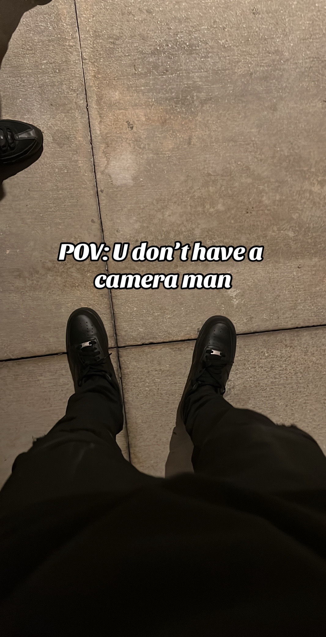 @￼