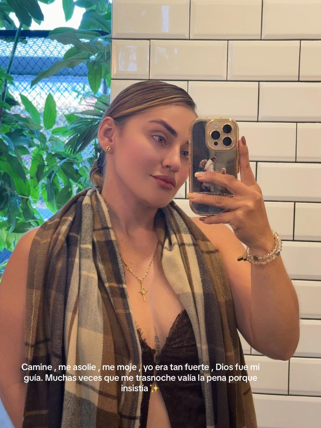 @Angie Prada