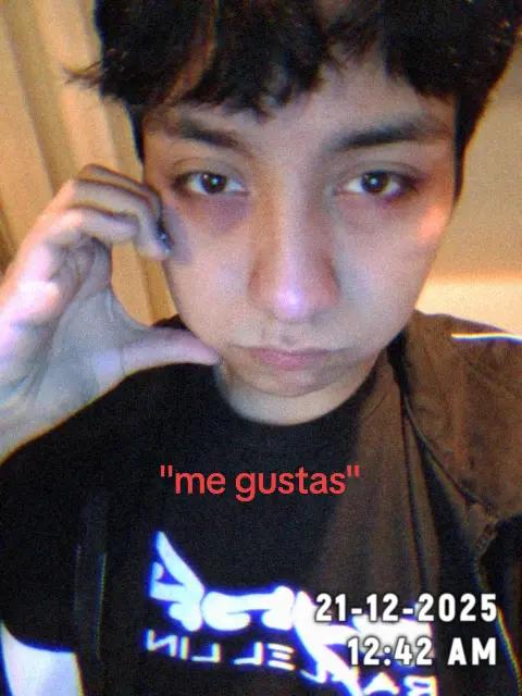 @:3