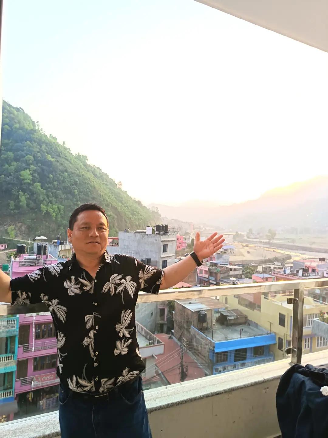 @Momendra Gurung