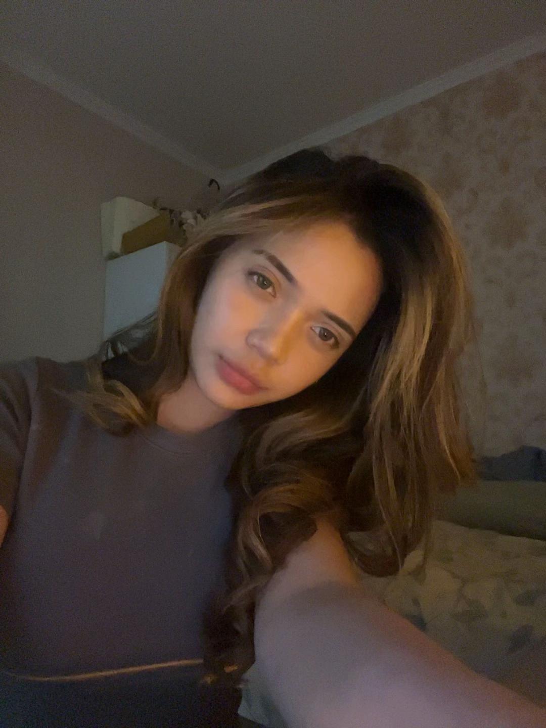 @whoskeziaa