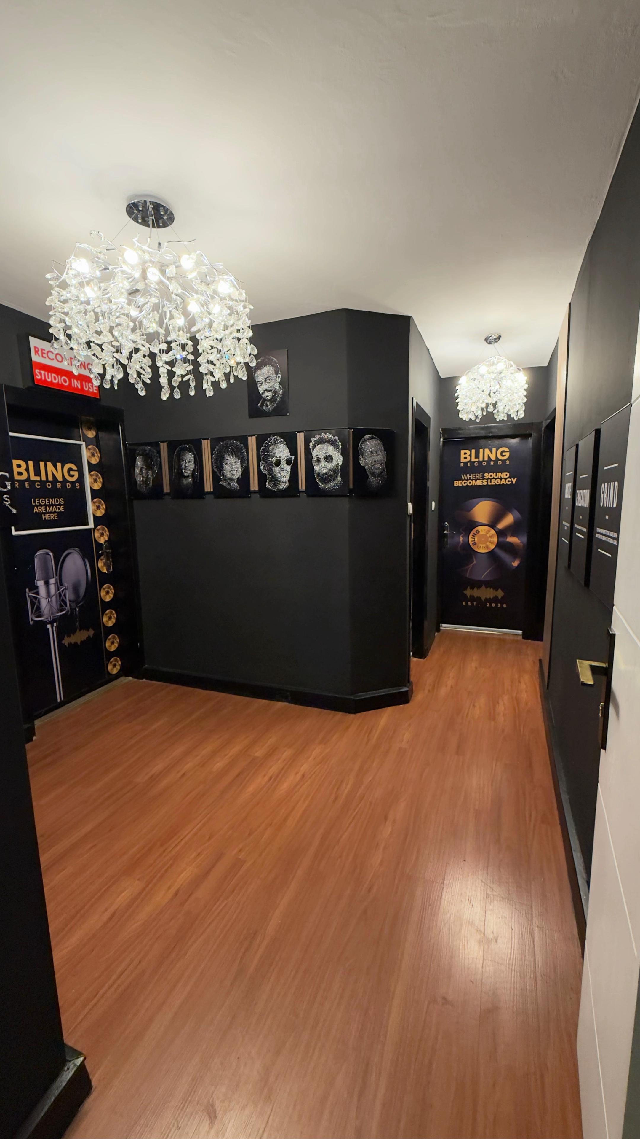 @mr_bling_