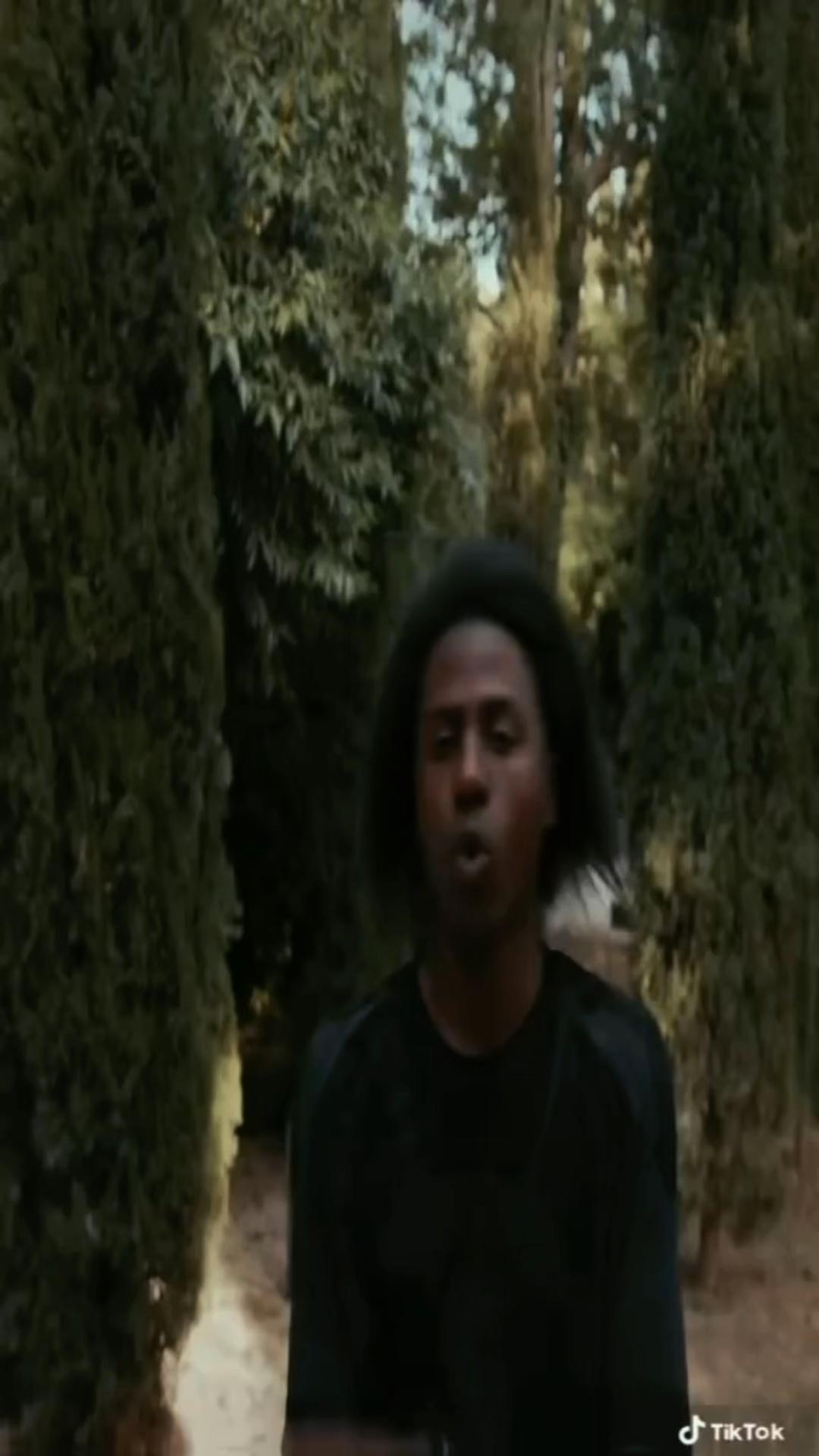 @𝐢𝐯𝐨𝐧𝐢𝐜𝐚