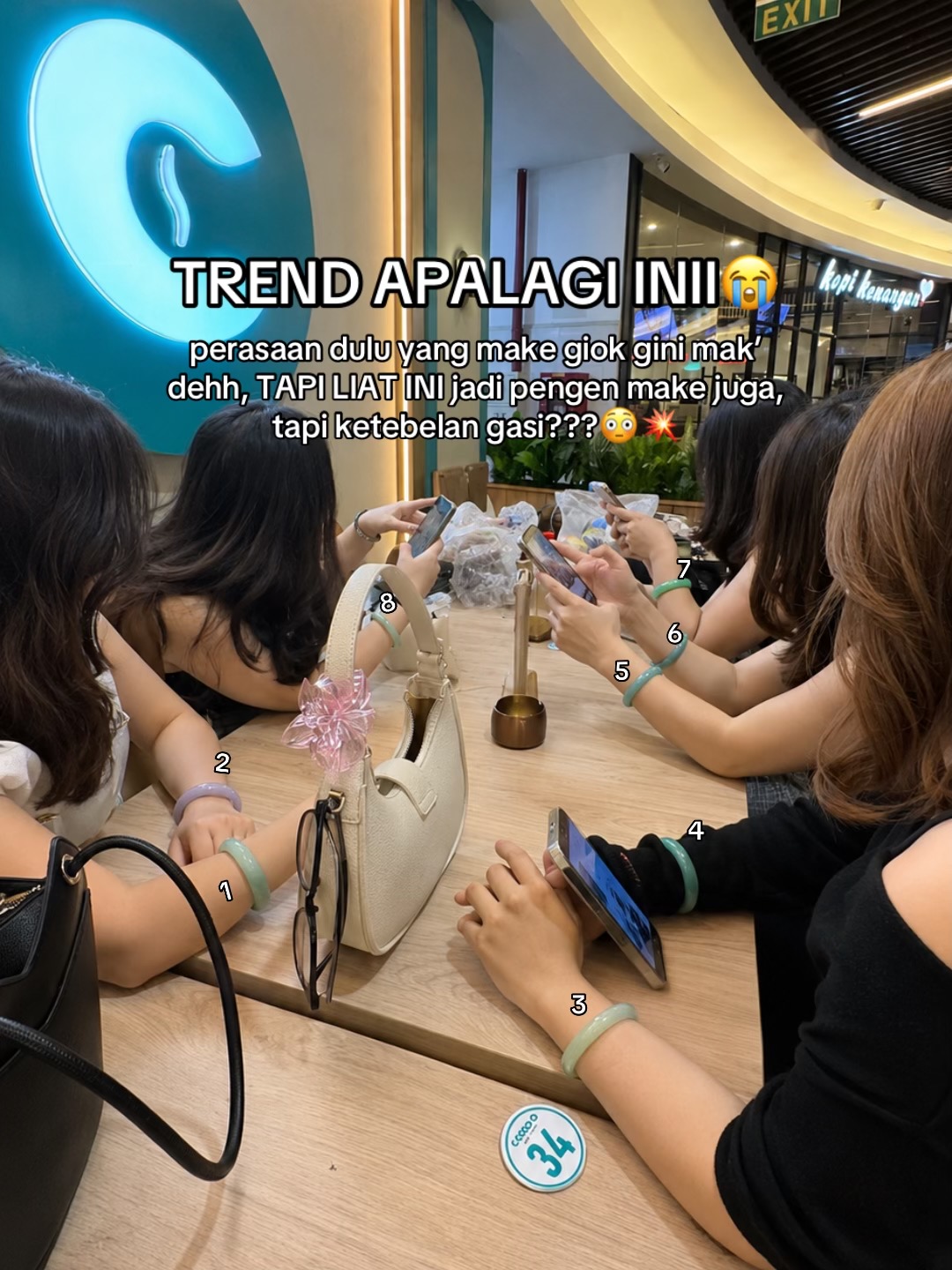 @Zupazupazuu Crystal Jewelery