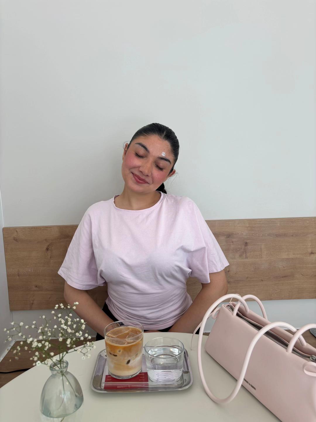 @Ayça