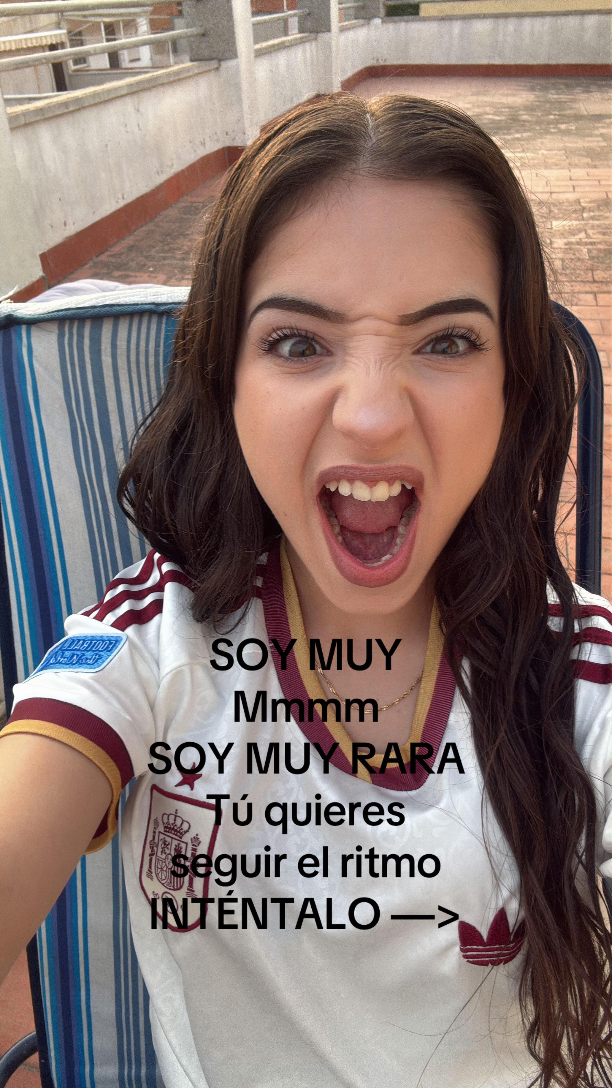@◼️claudia◼️