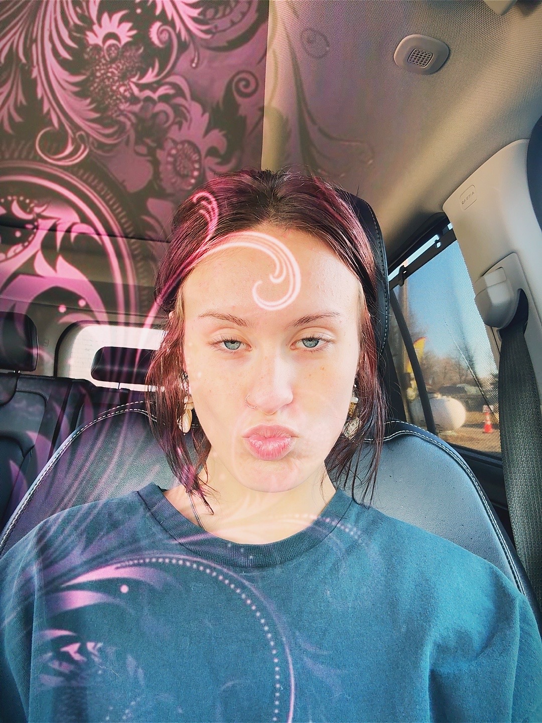 @…