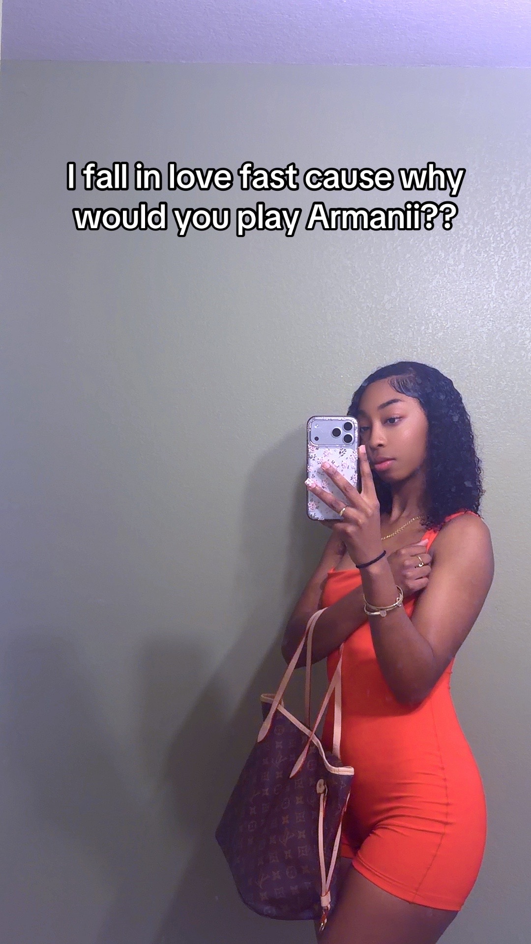 @shesoootrini