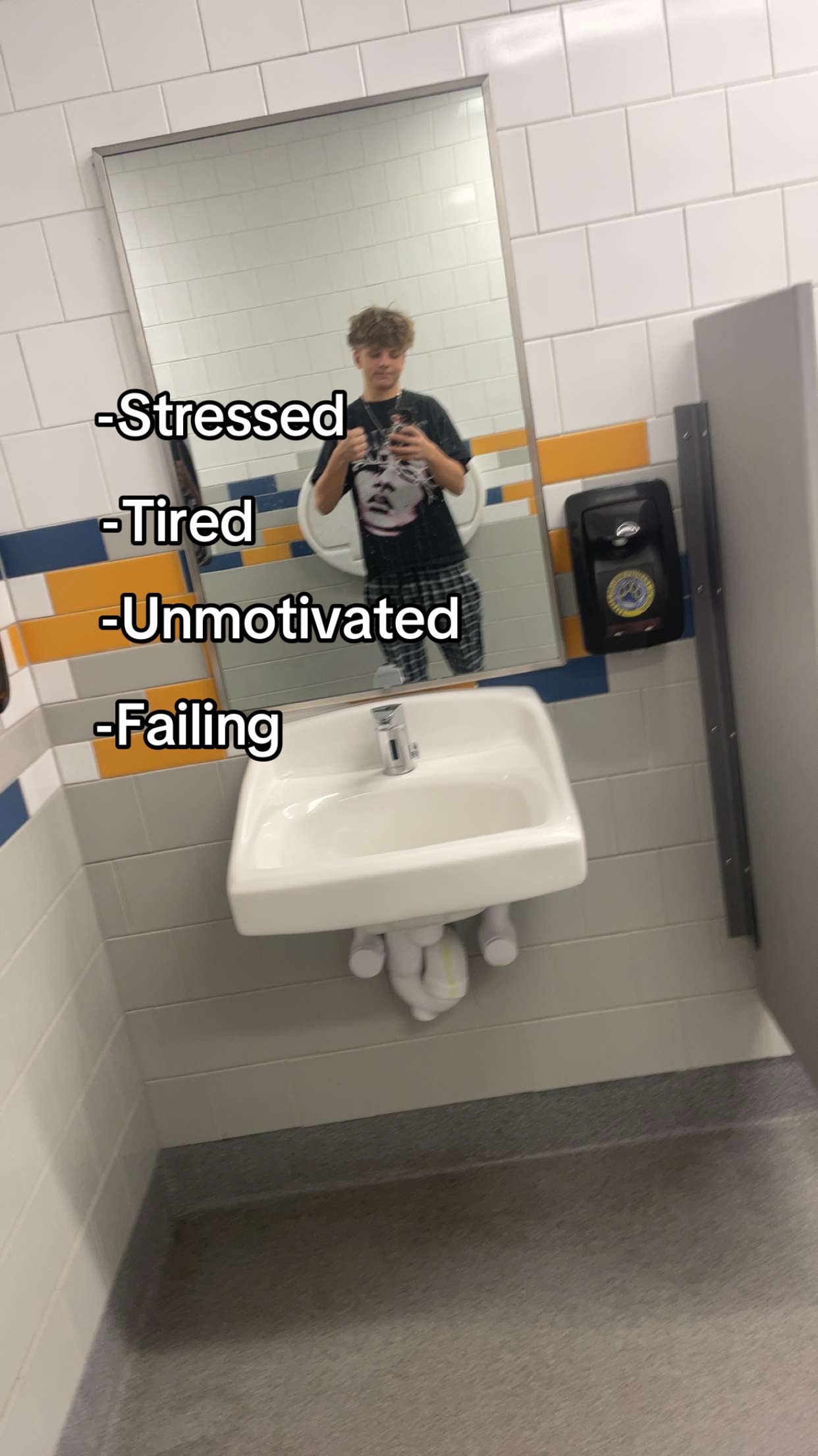 @￶