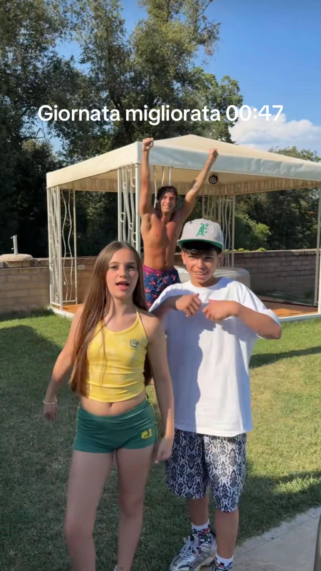 @𝒮𝒶𝓃𝓃𝓃