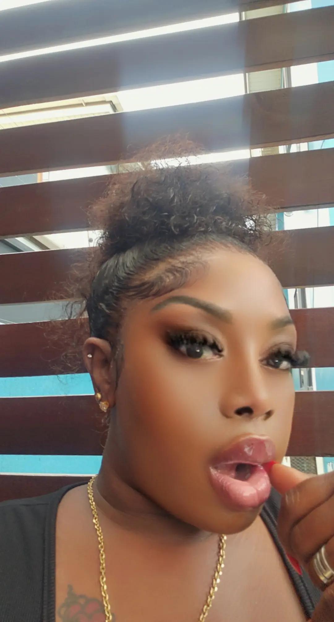 @HoneyMayNash