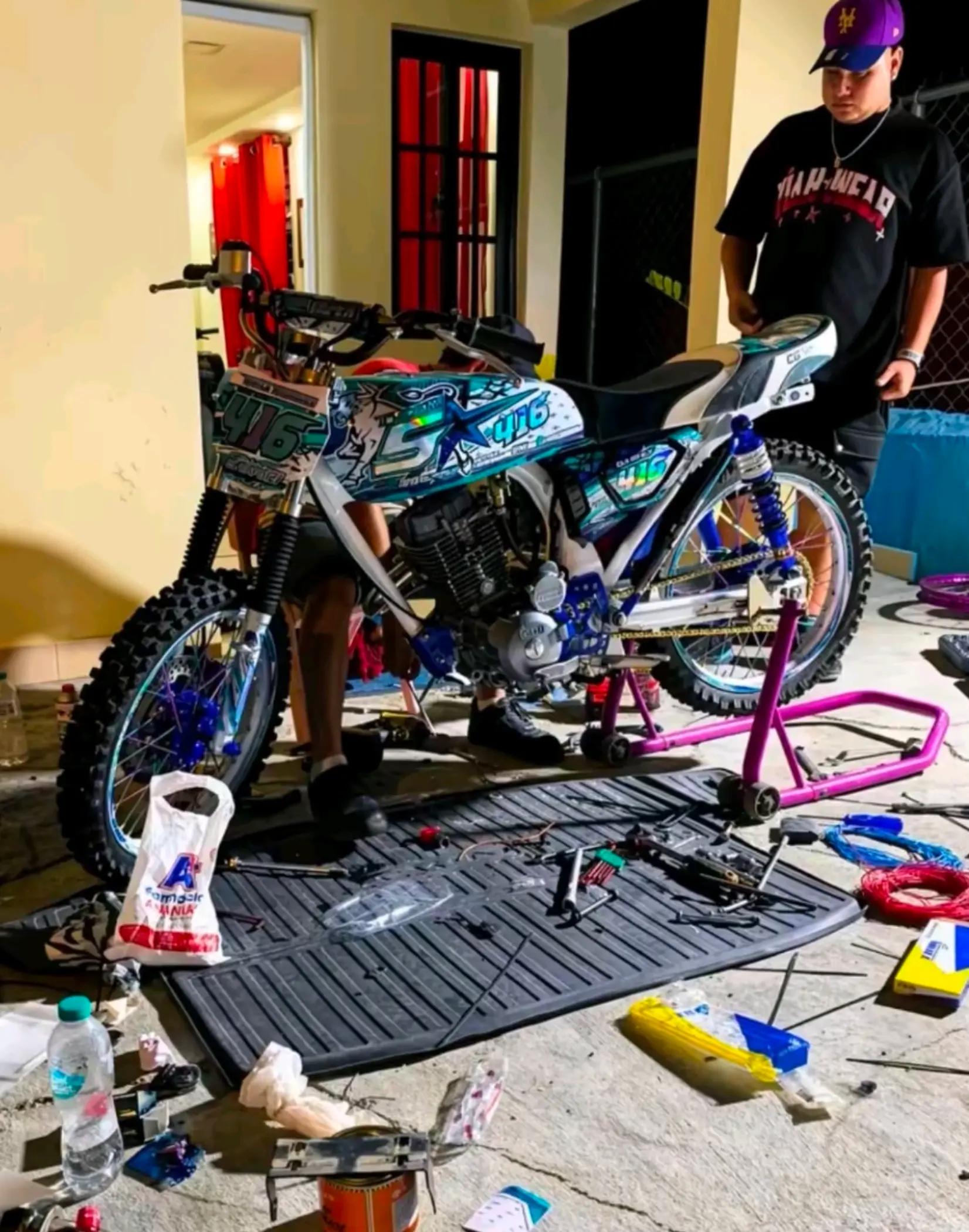 @2.0_racing_tierra