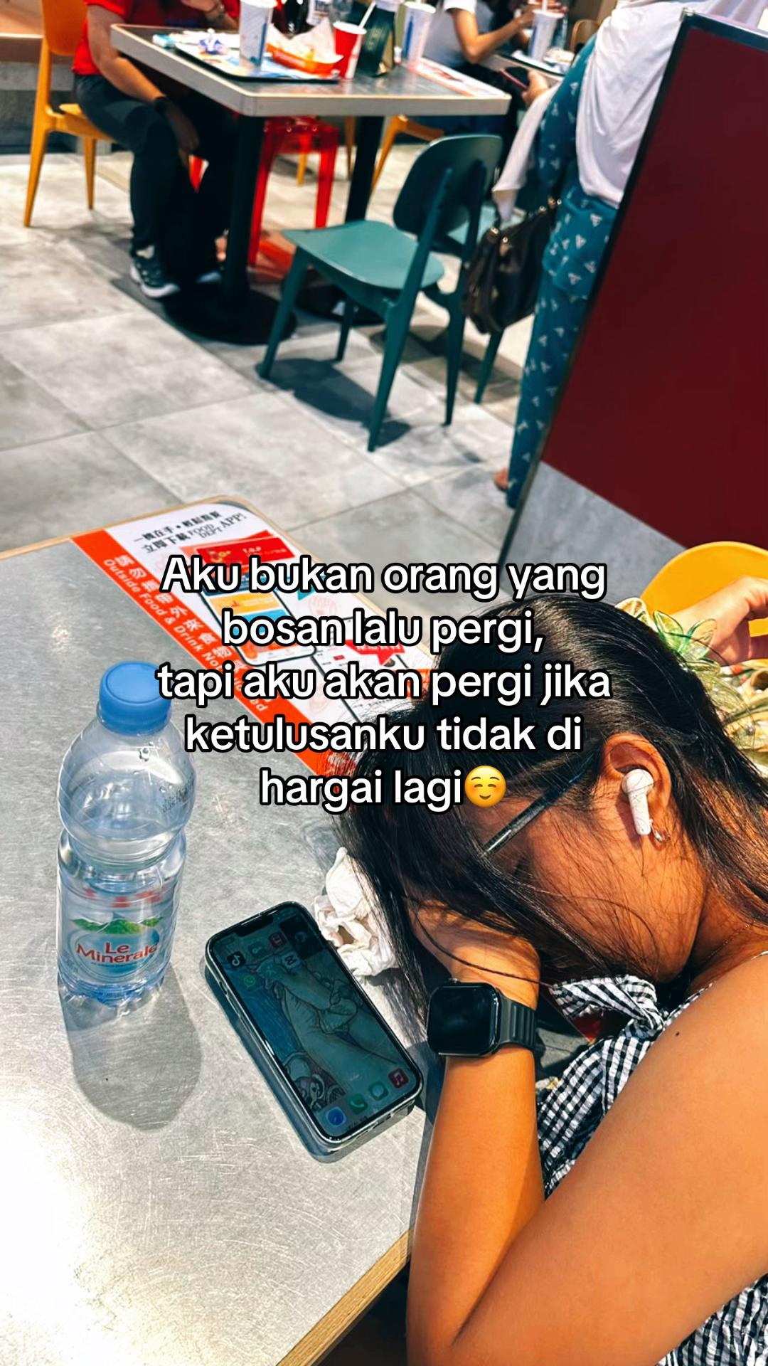 @Dek_®️🤍🇭🇰