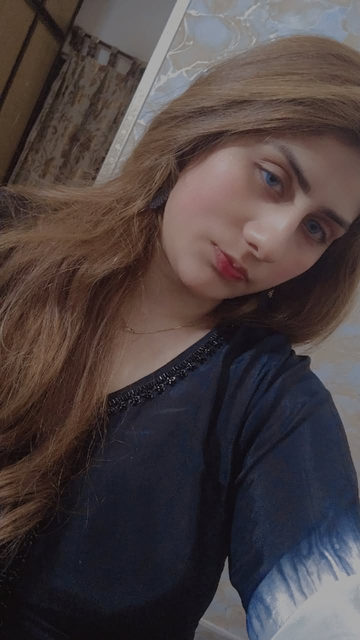 @Àyéshå Žăhîđ