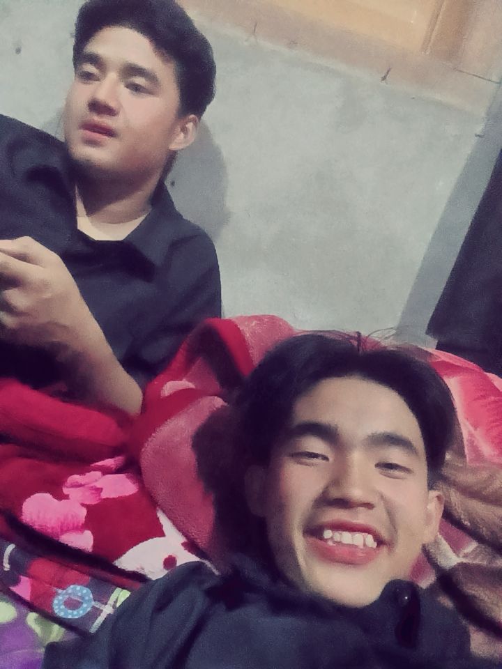 @Soethuřä naing🦚🐳