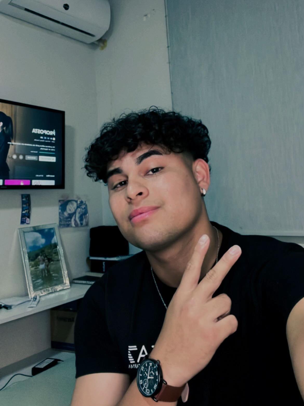 @oficialtonny10