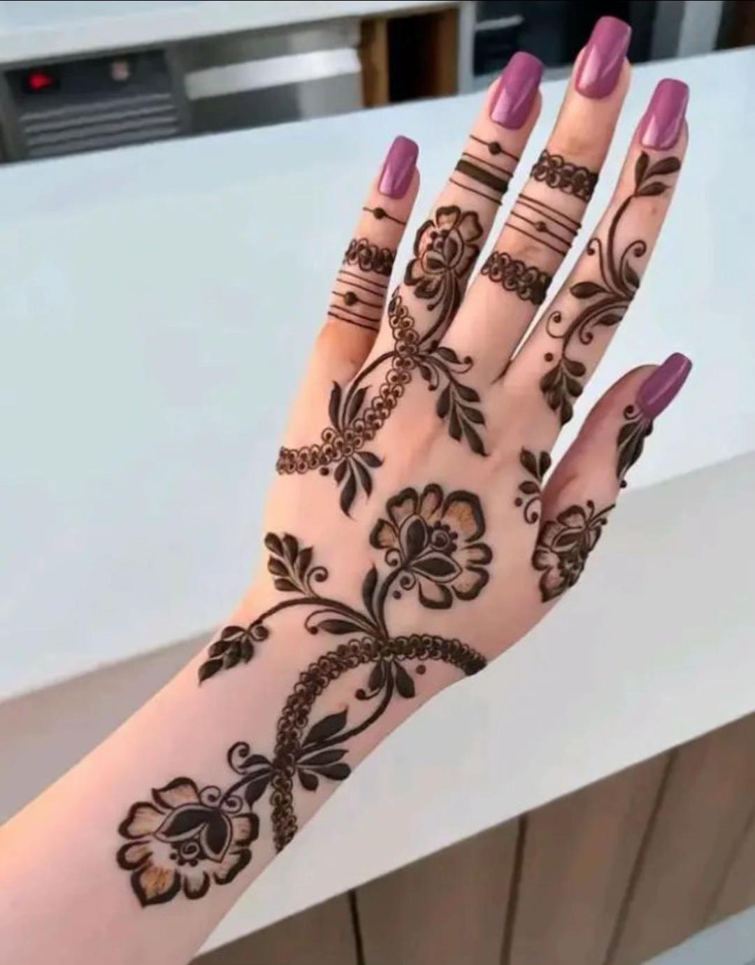 @Henna by &R