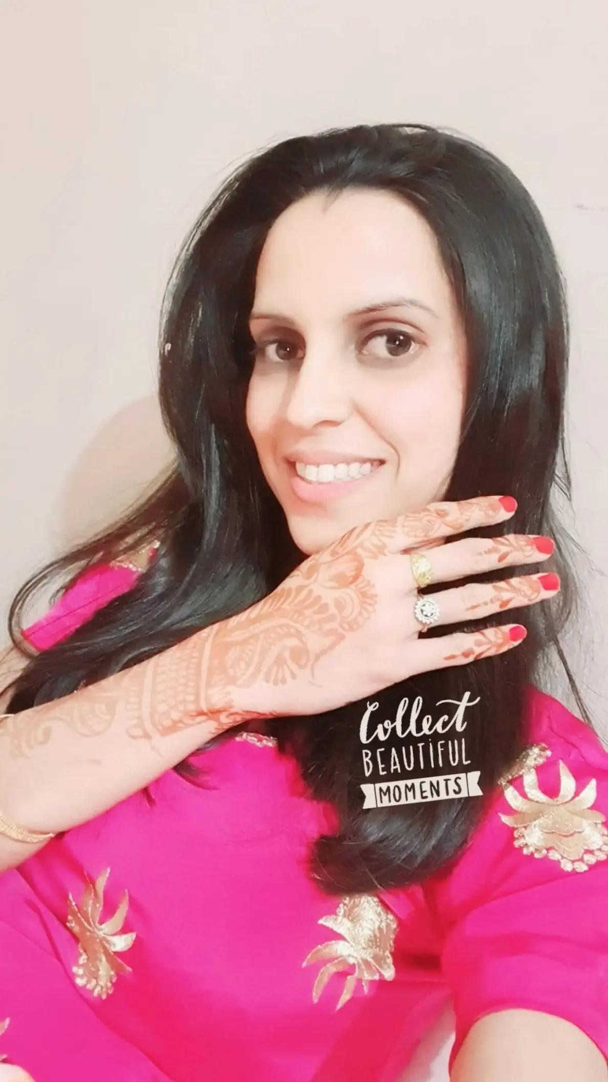 @Selfie queen 🤳🥰👸👑🧿🌹🌹❤️