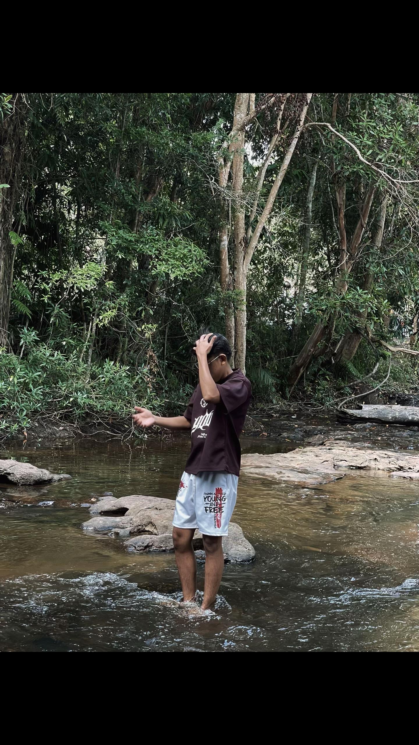@Roth - រ័ត្ន