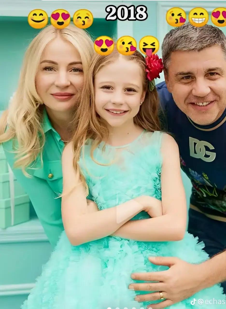 @Aylin_notazuky