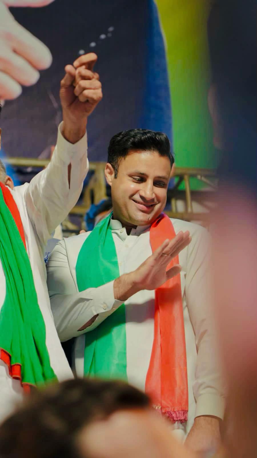@Zulfi Bukhari