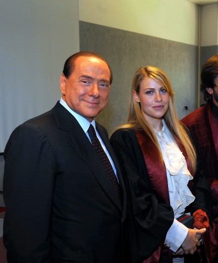 @BERLUSCONI VS MELONI.