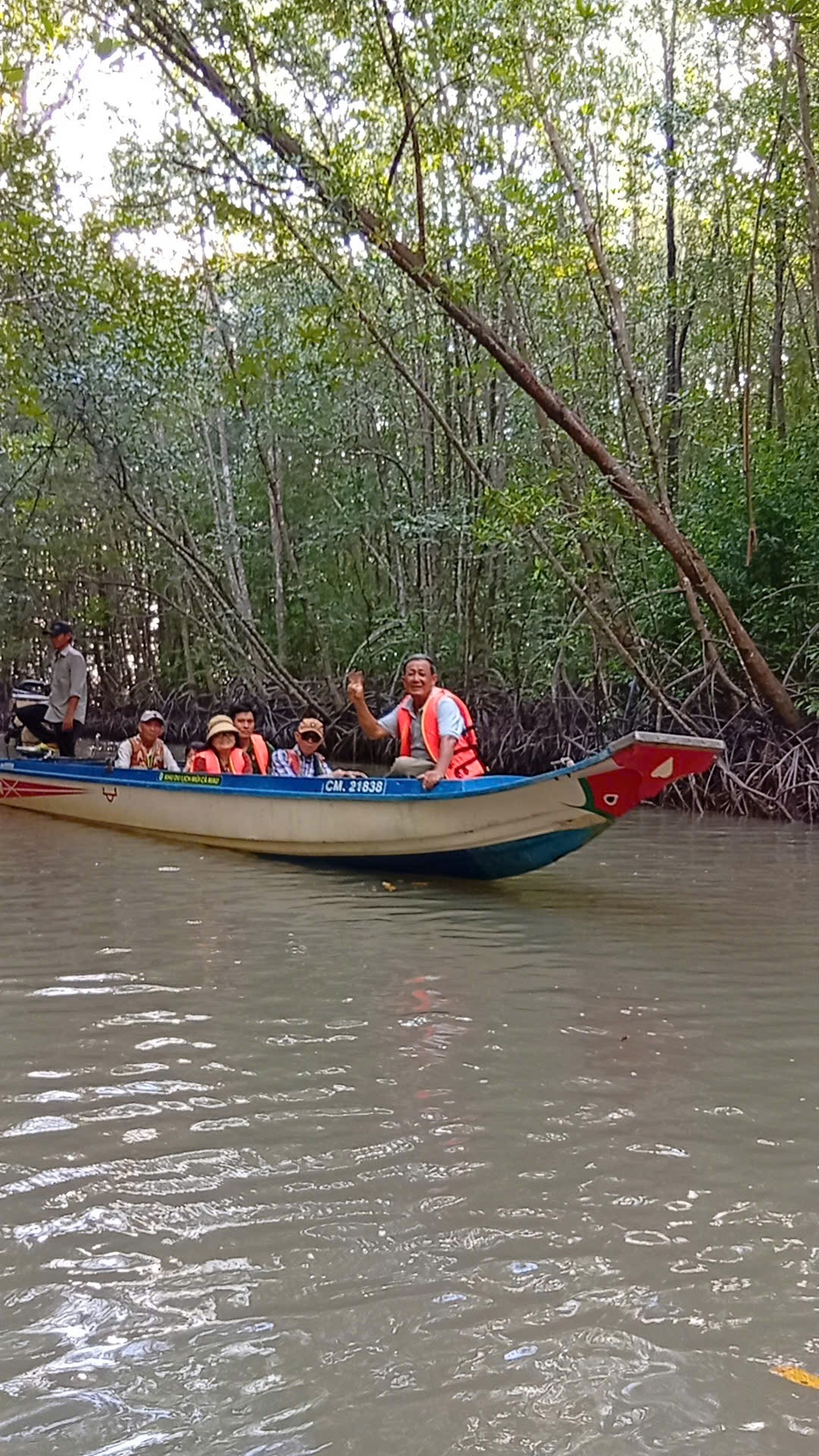 @Nh&agrave; Xe Tấn T&agrave;i An Giang