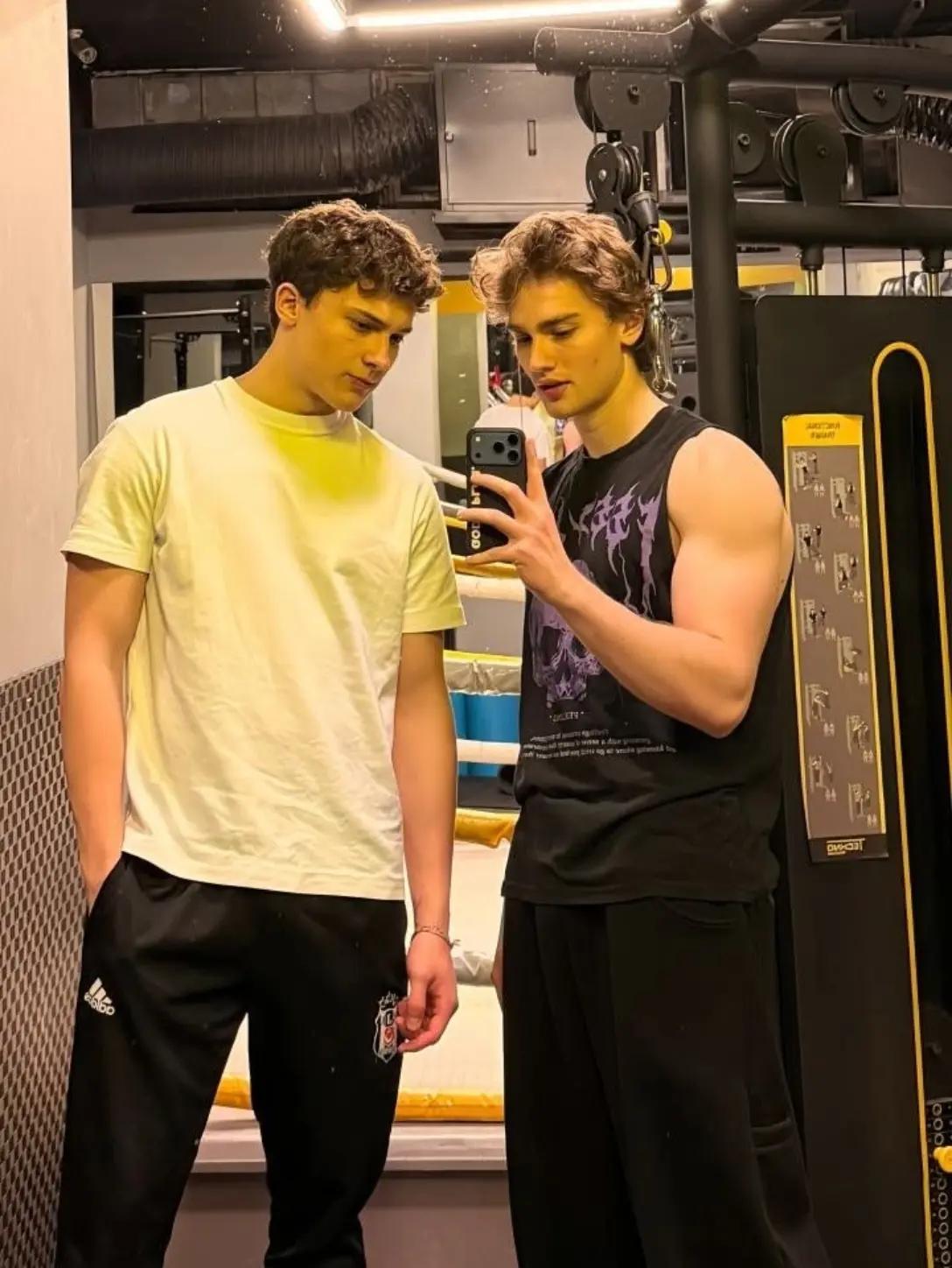 @vexy🦋