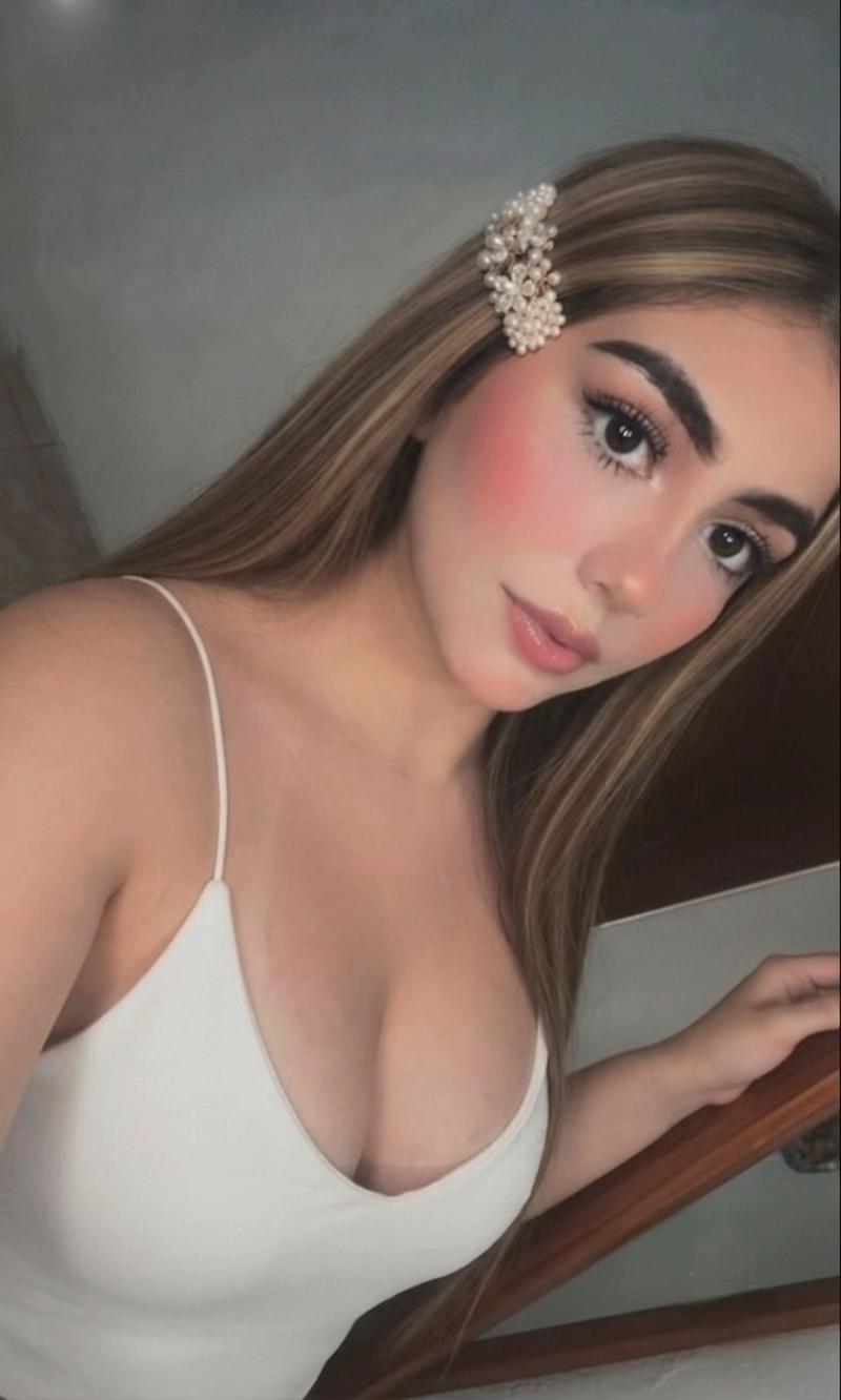 @Emily🦋🥰