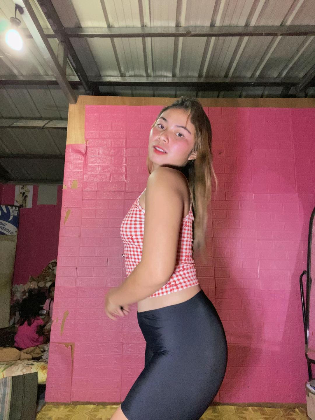 @🦋Angela💫