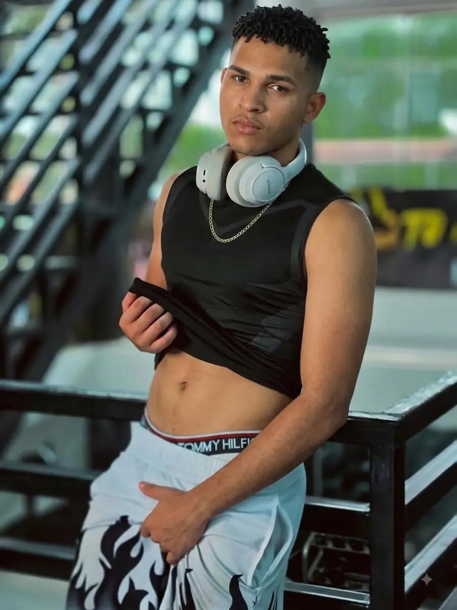 @danielzin_fpx