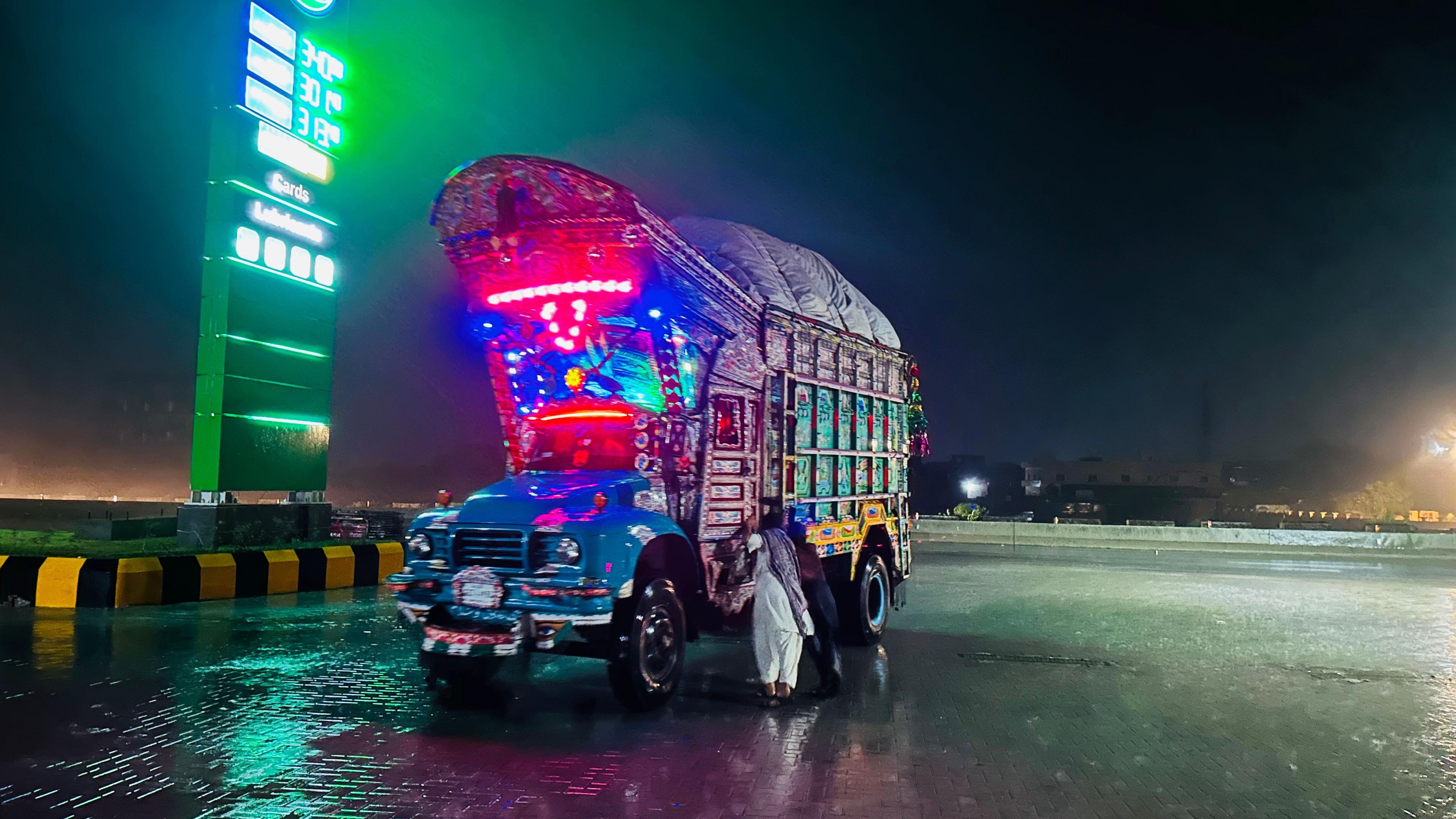 @Truckawaly.vlogs