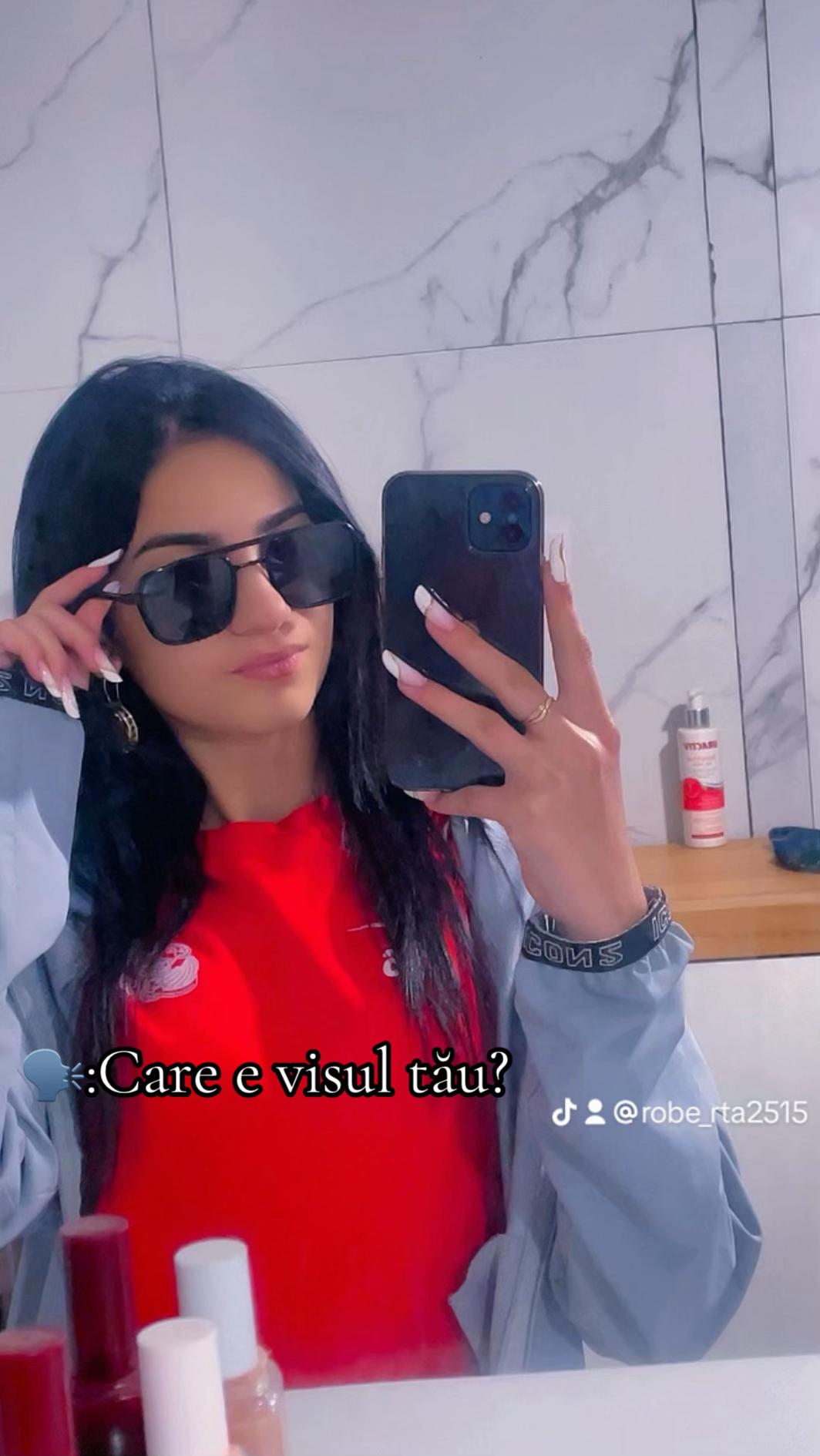 @𝓡🦅