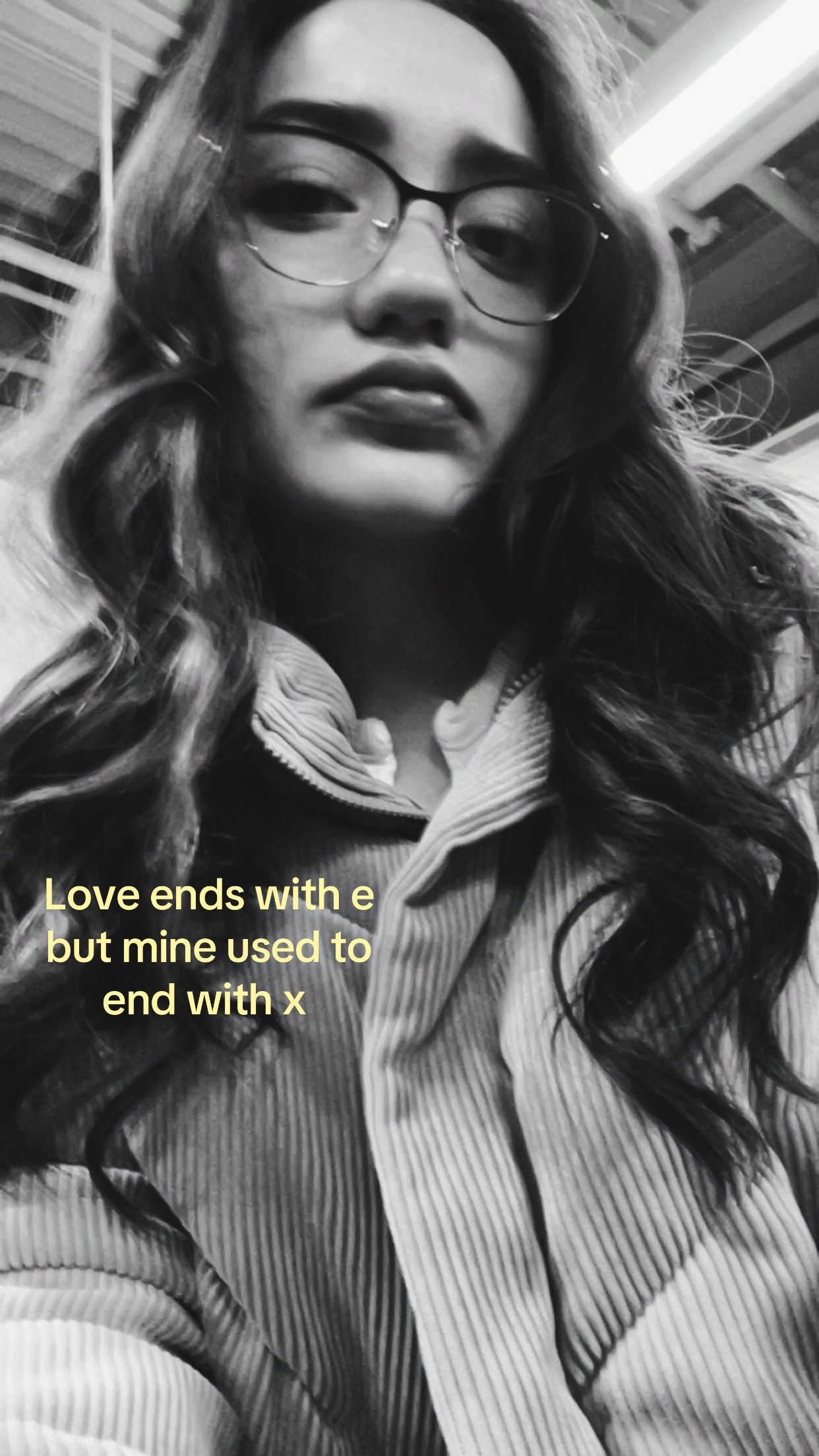 @𖣂