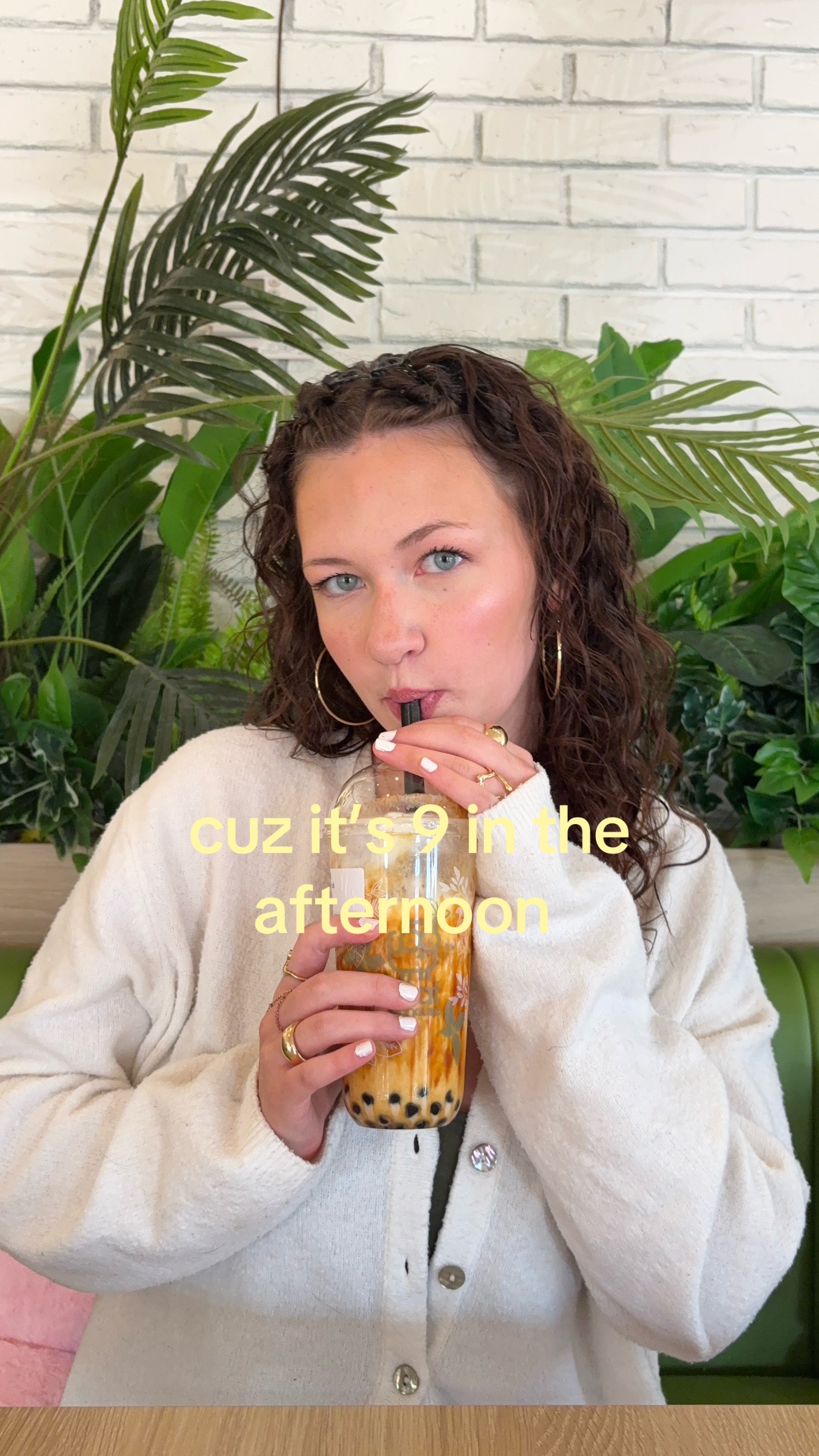@๐๐ v