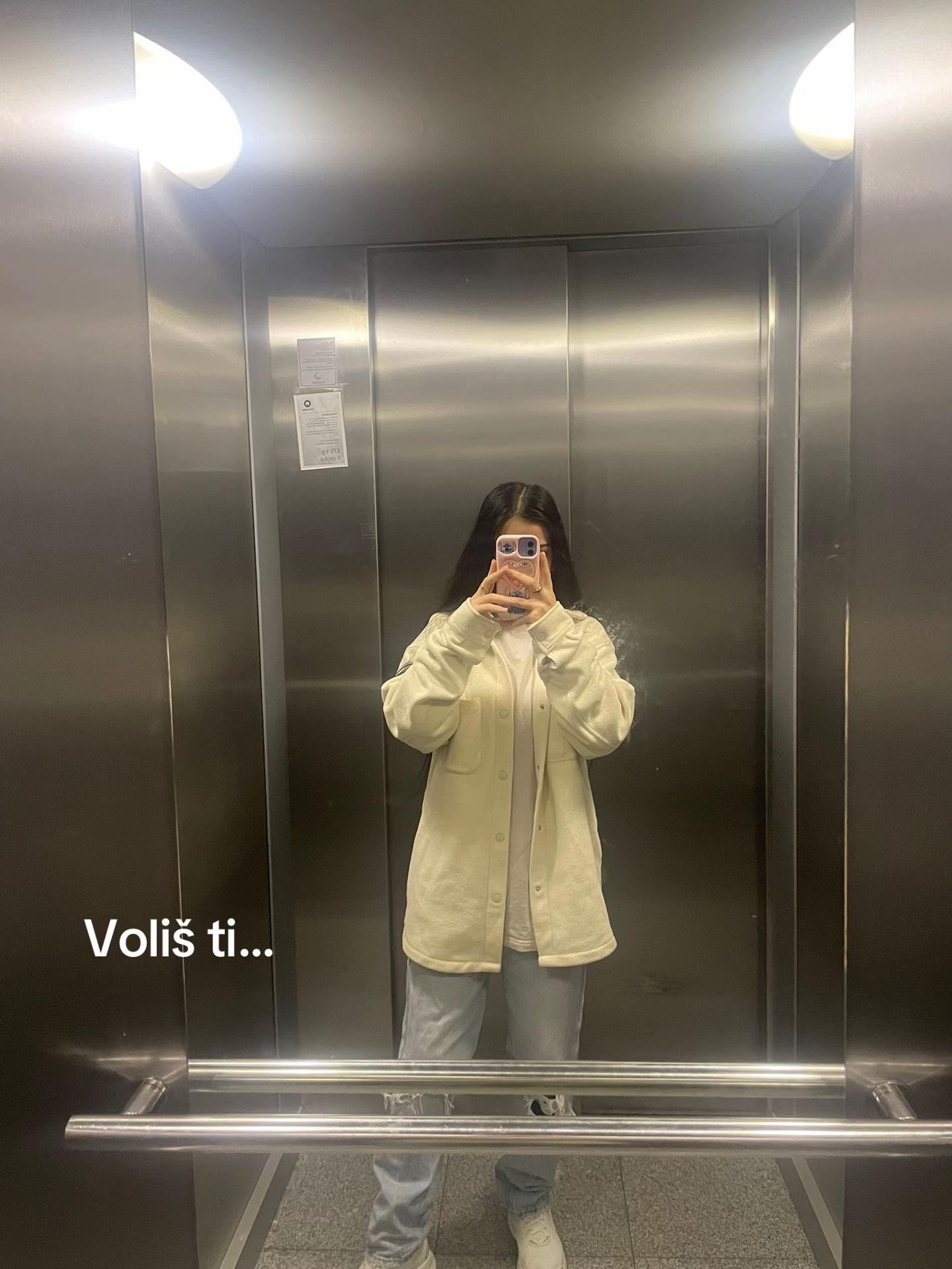 @Dina🥺