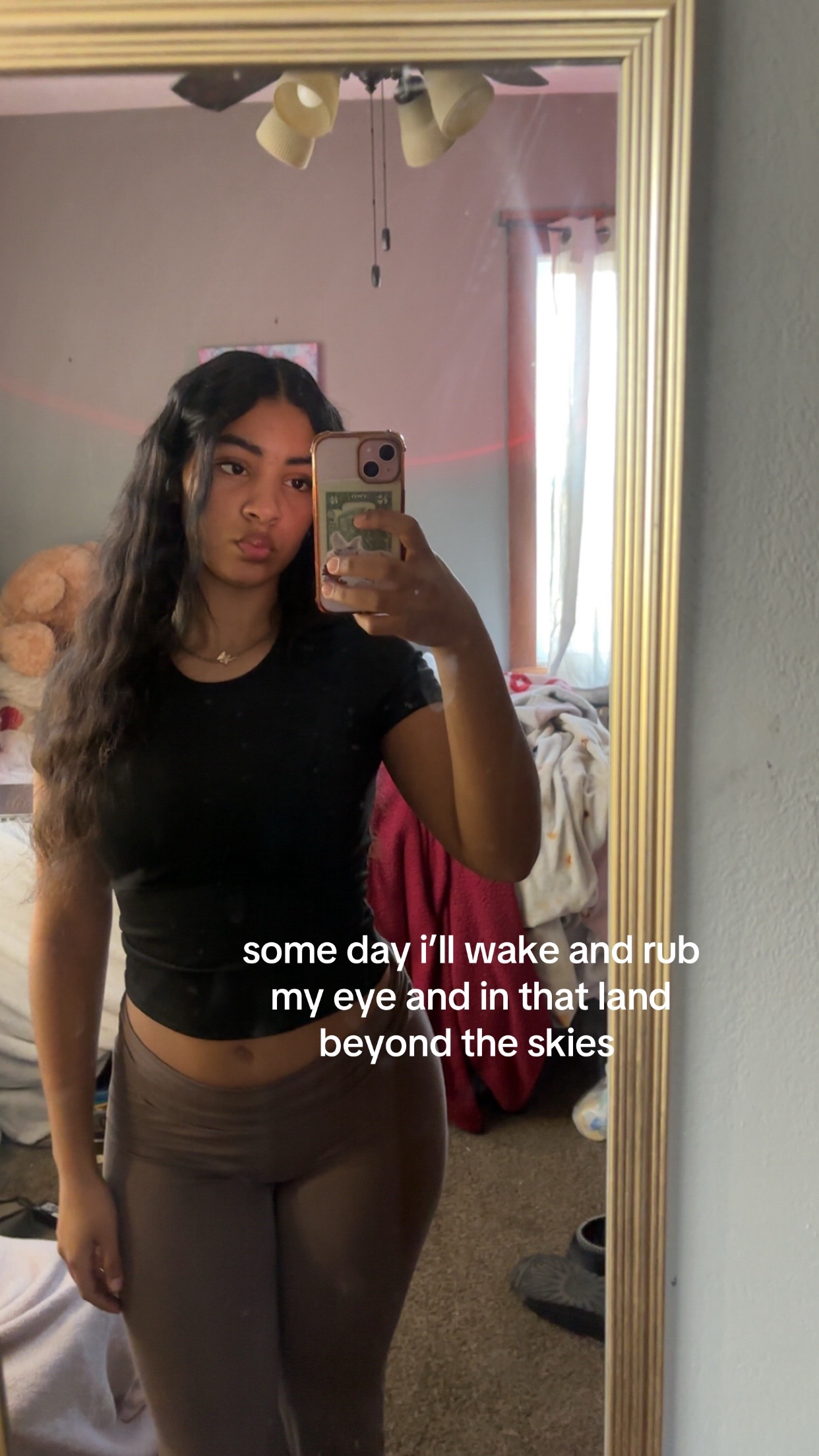 @alyvia