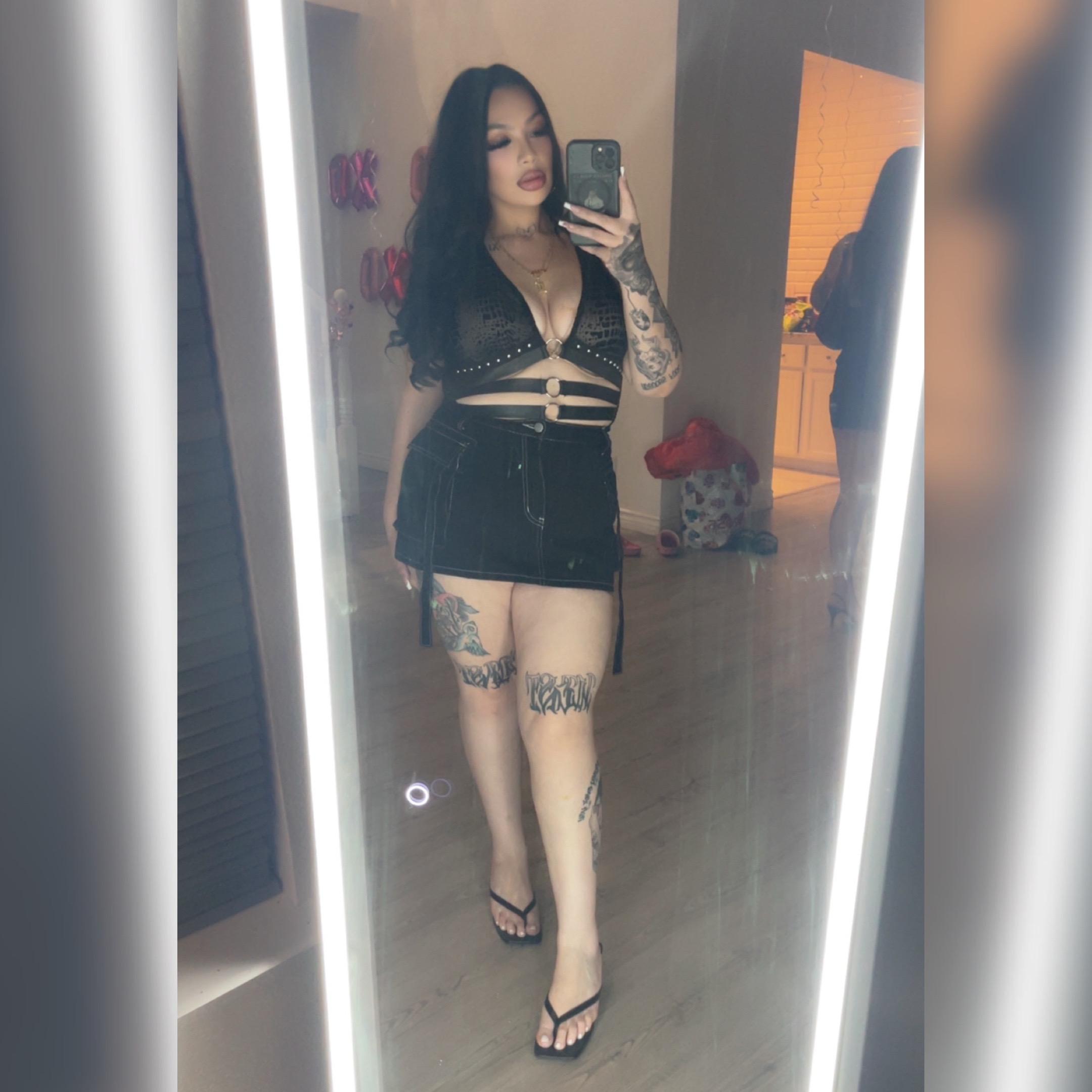 @LeeLee